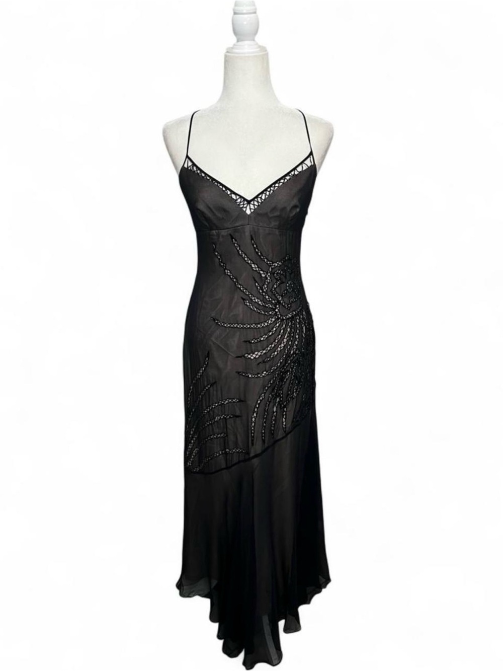 Vintage Y2K BCBGMAXAZRIA black silk
beaded dress. Size 4.
